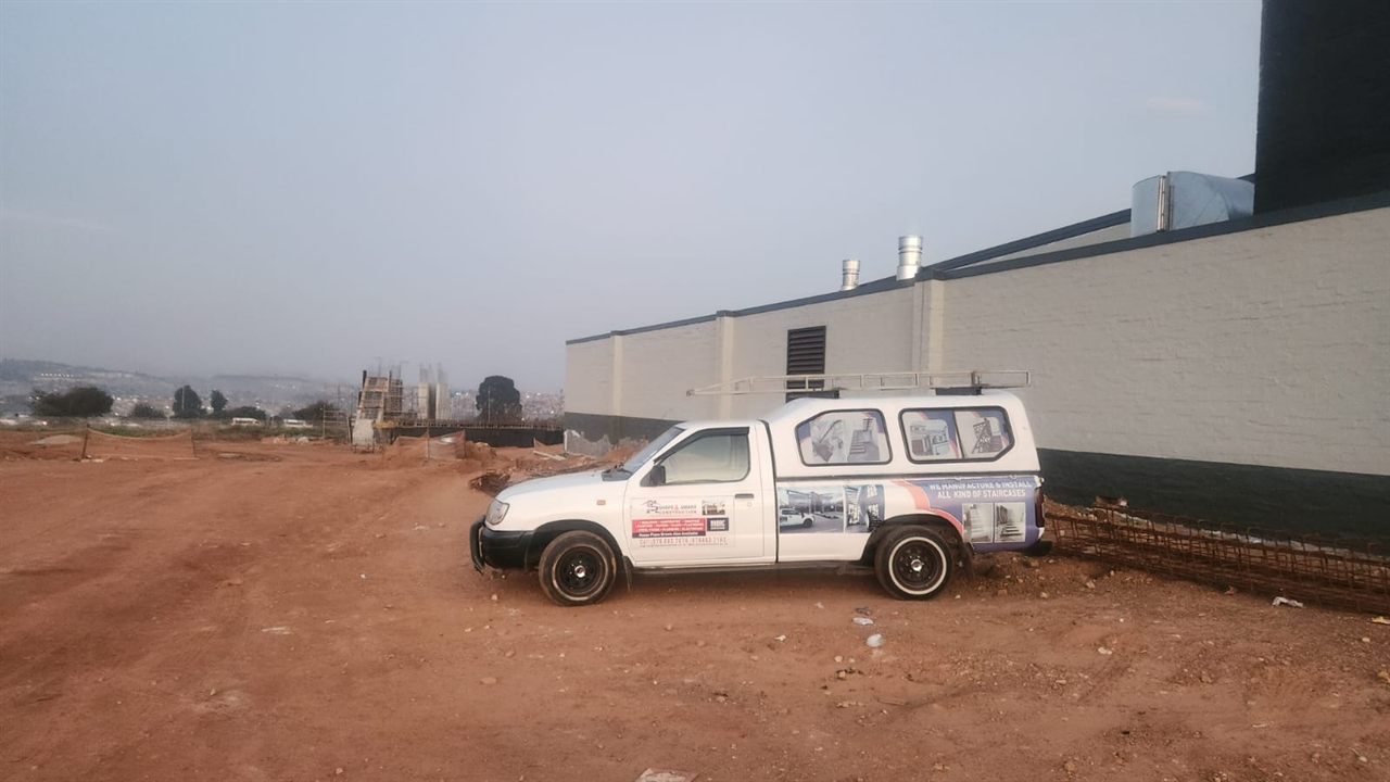 Shape & Smart team on a commercial site